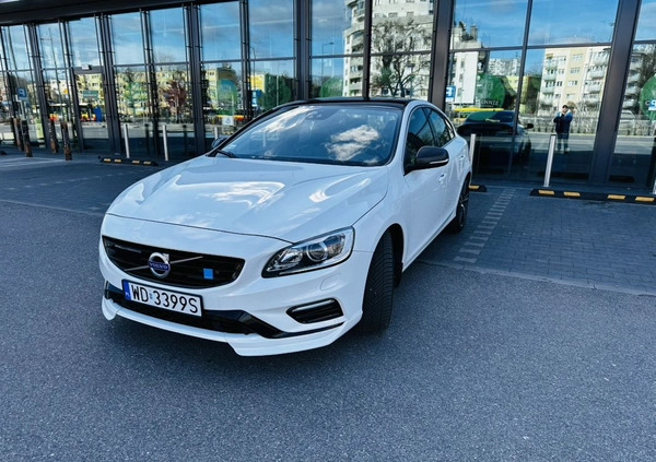 samochody osobowe Volvo S60 cena 82790 przebieg: 88000, rok produkcji 2017 z Warszawa